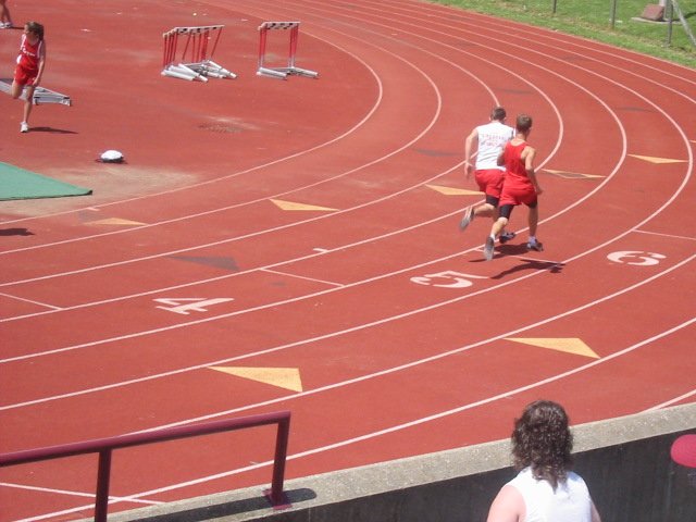 boys4x100relaygazette062.jpg