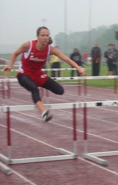 loragallaghershuttlehurdlesreg06.jpg