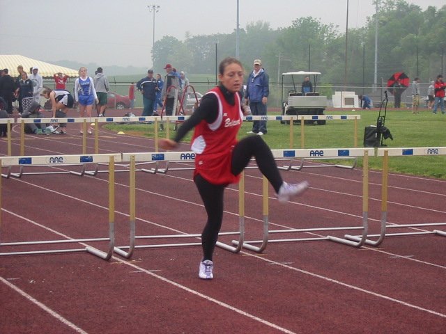 marieconely100mhurdlesreg061.jpg